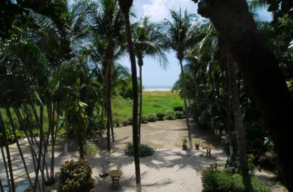 Hotel Laguna Del Cocodrilo Tamarindo Exterior photo